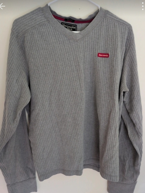 Abercrombie & Fitch Other - Y2K Abercrombie & Fitch Light Gray Ribbed V-Neck Sweater with Red Logo